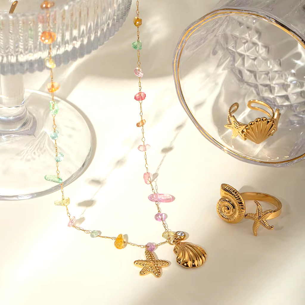 Cordón de Sirena 18k – Collar de Piedras Multicolor y Dijes Marinos en Acero Inoxidable