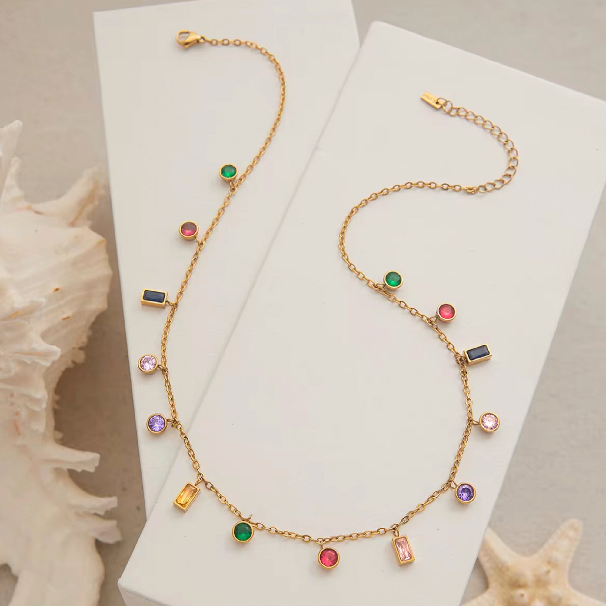 Marena – Collar bañado en Oro 18K con Piedras Multicolor