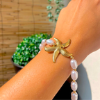Perlas del Mar – Pulsera con Perlas Blancas y Estrella de Mar Dorada