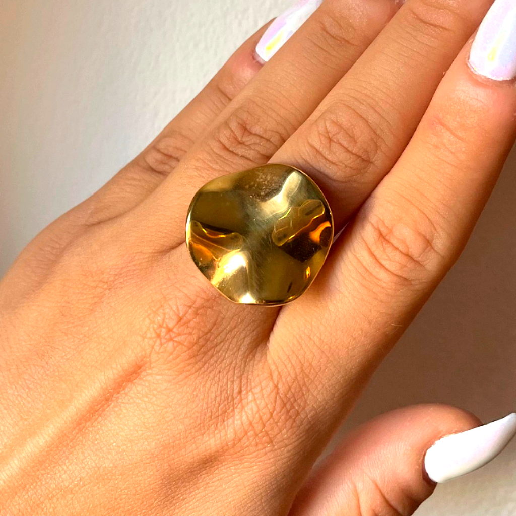 Duna Dorada – Anillo Dorado de Acero Inoxidable