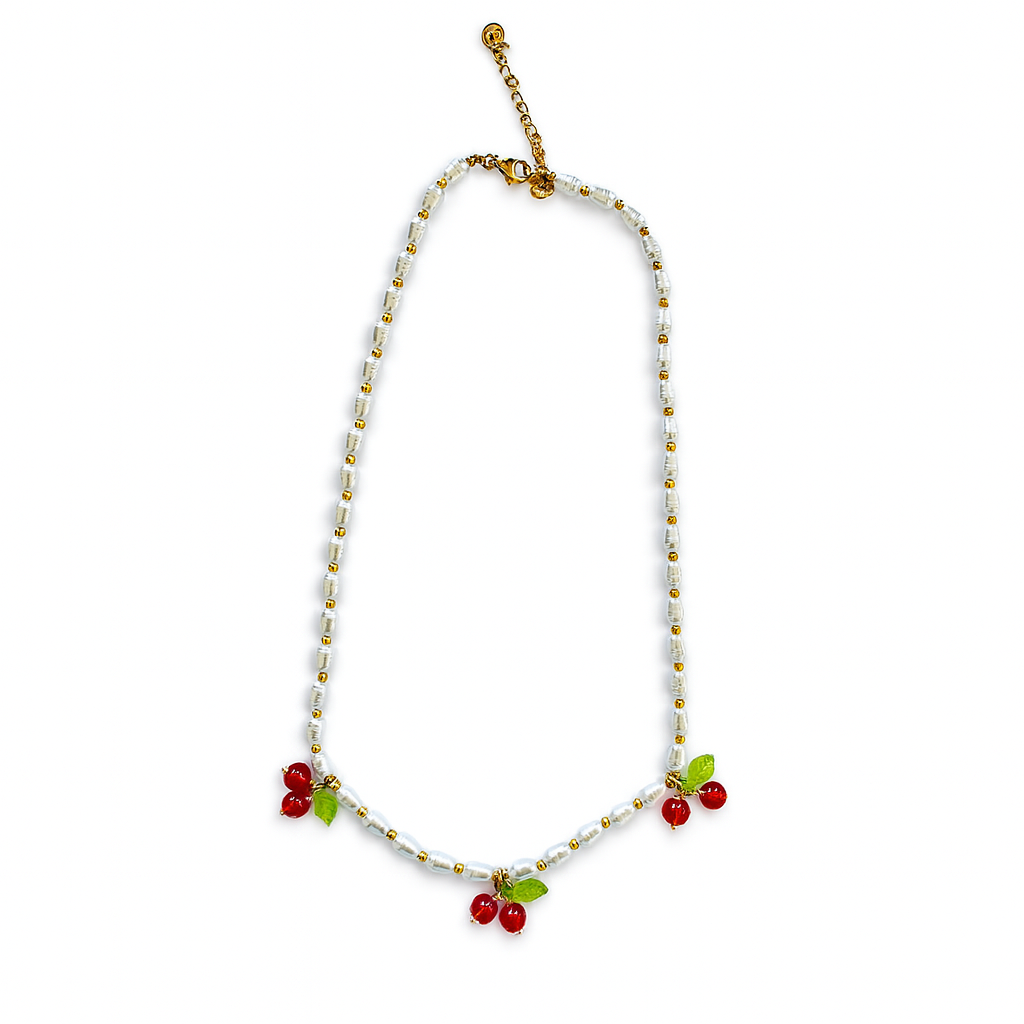Sweet Pearl – Collar con Cerezas Rojas y Perlas Sintéticas