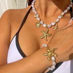 Perlas del Mar – Pulsera con Perlas Blancas y Estrella de Mar Dorada